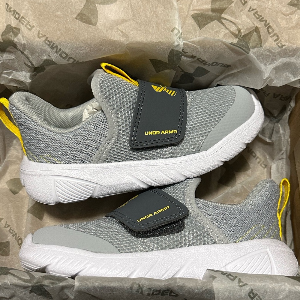 Under Armour Kids Gray Sneakers with Yellow Accents